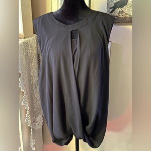 41 Hawthorn Sleeveless Blouse